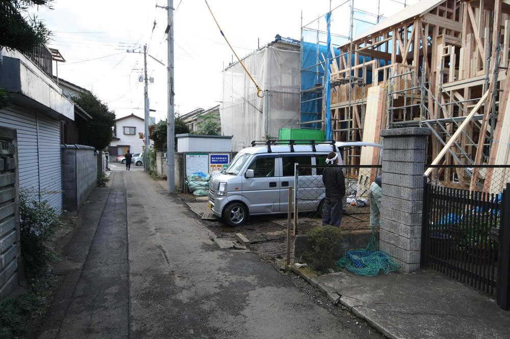 Local photos, including front road. Local Photos