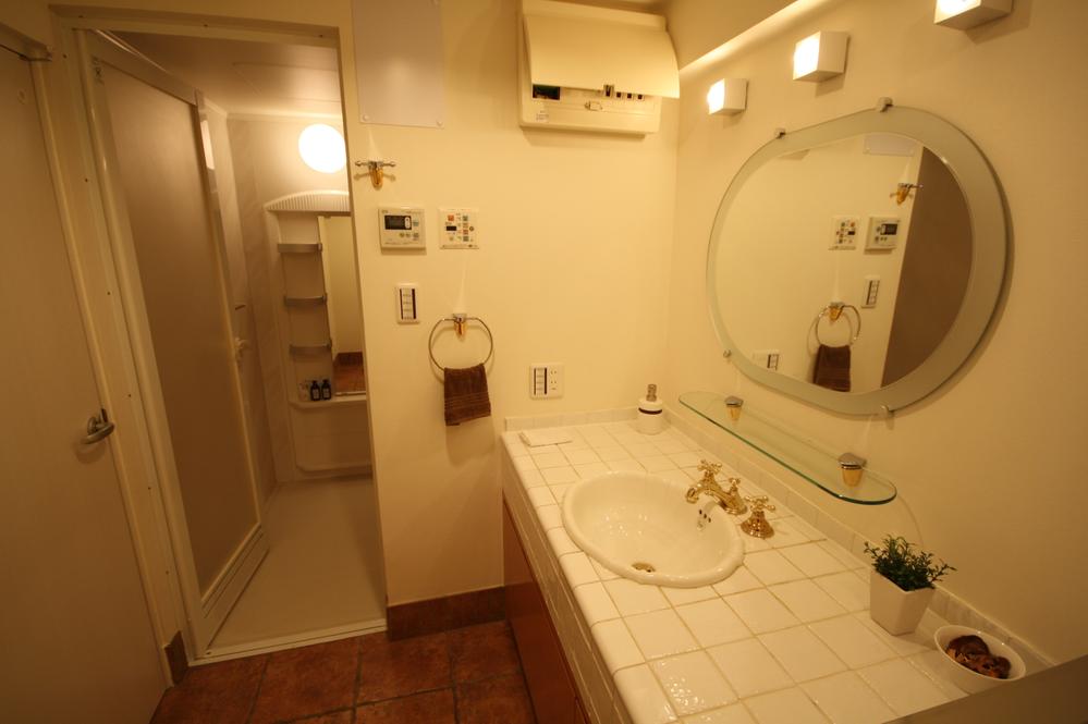 Wash basin, toilet. Local Photos ・ bathroom, bathroom