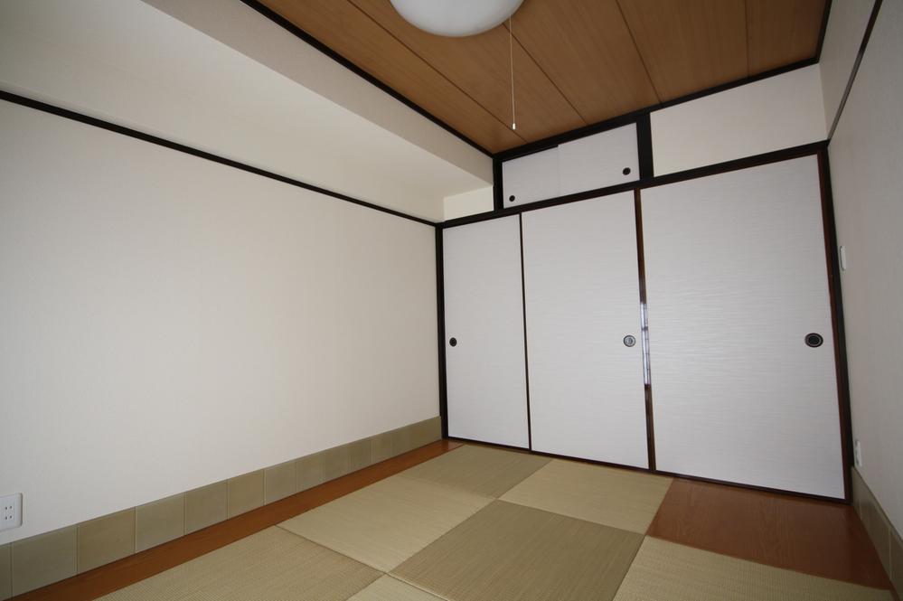 Non-living room. Local Photos ・ Japanese-style room