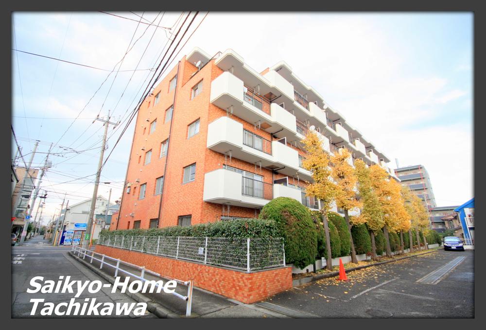 Local appearance photo. Local (12 May 2013) Shooting