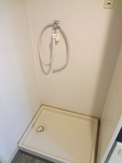 Other Equipment. It is indoor washing machine Storage