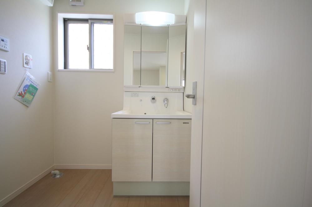 Same specifications photos (Other introspection). Example of construction