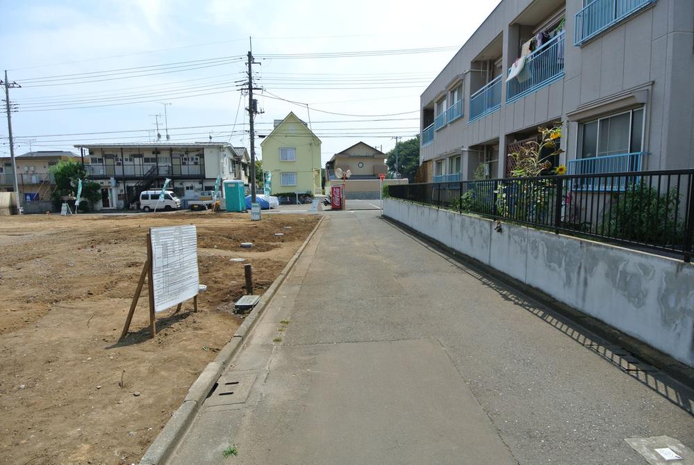 Local photos, including front road. Local (July 2013) Shooting