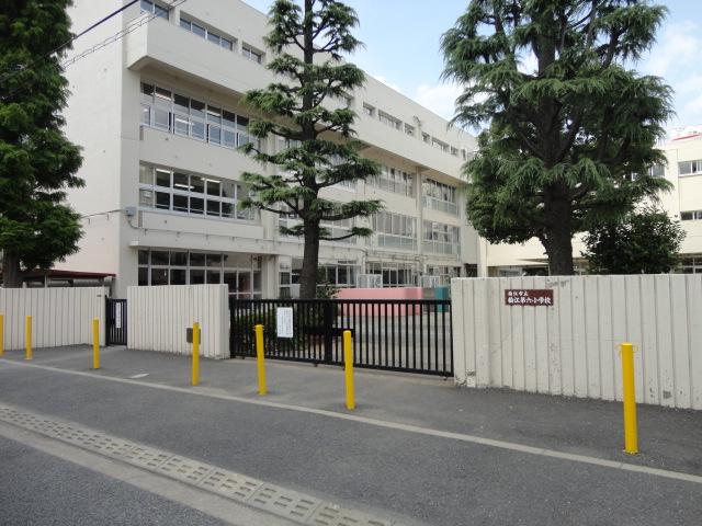 Primary school. Until the sixth elementary school 150m elementary school ・ Junior high school is also located in the neighborhood, It is conveniently located also to go to school.