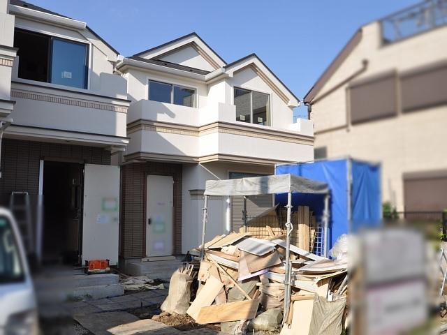 Local appearance photo. Komae City Inogata 3-chome Building 2 During construction