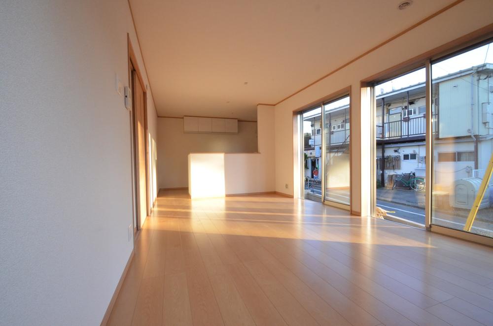 Living. Indoor (11 May 2013) Shooting D Building