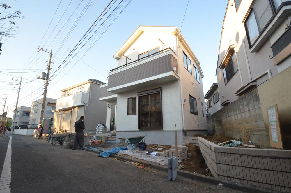 Local appearance photo. Local (11 May 2013) Shooting F Building