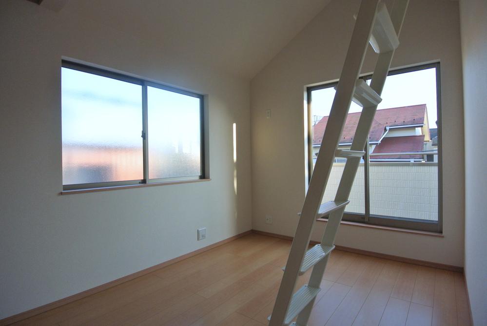 Same specifications photos (Other introspection). Seller same specifications