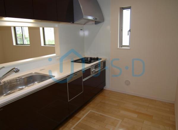 Same specifications photo (kitchen)