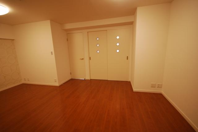 Living. 12 Pledge of spacious LDK