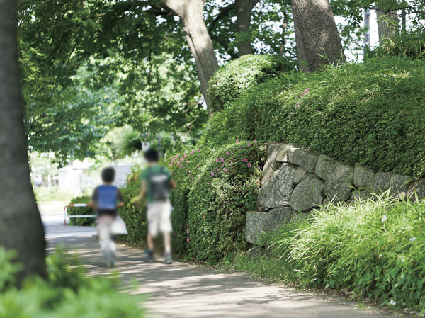 Surrounding environment. Rokugo Sakura Street (about 800m / A 10-minute walk)