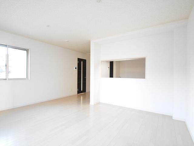 Living. 1 Building living 2013 / 12 / 13 shooting