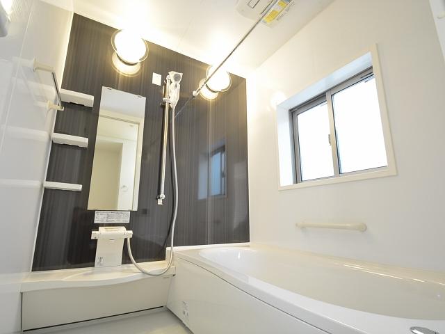 Bathroom. Building 2 bathroom 2013 / 12 / 22 shooting