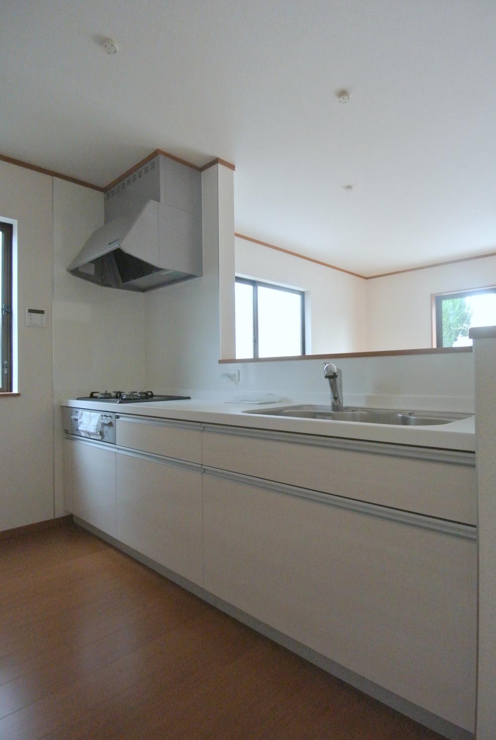 Kitchen. Selling local