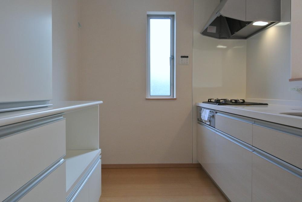 Kitchen. Selling local