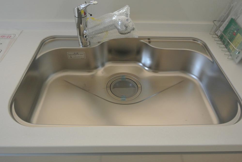 Kitchen. Selling local