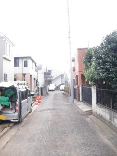 Local photos, including front road. Local front road