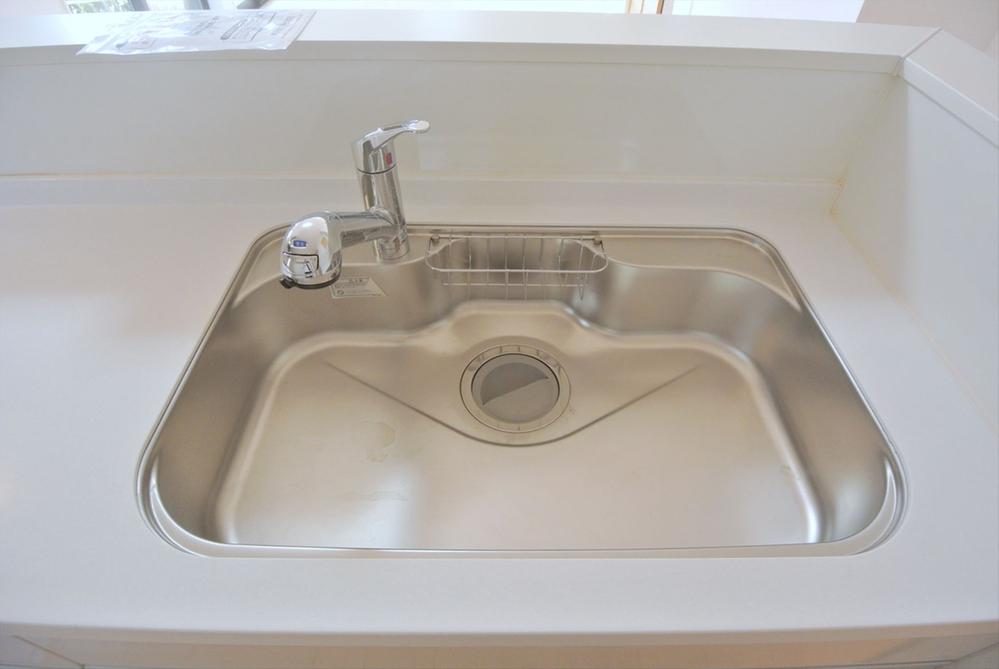 Kitchen. Selling local