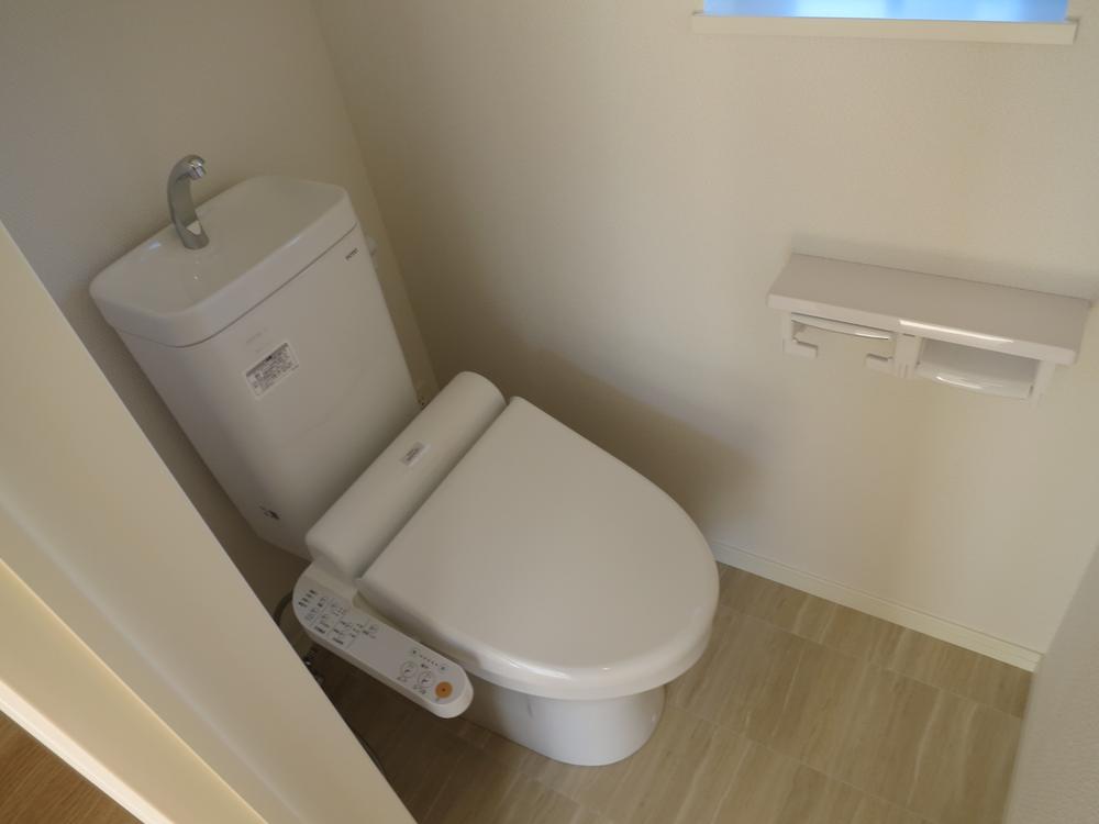 Toilet. Local (12 May 2013) Shooting