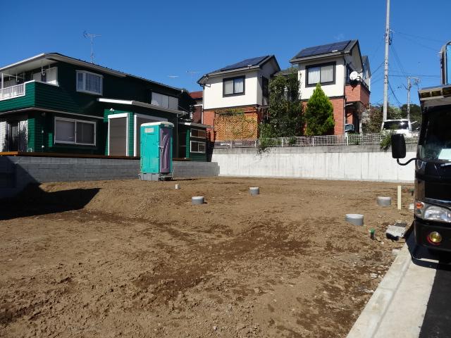 Local appearance photo. Local (10 May 2013) Shooting