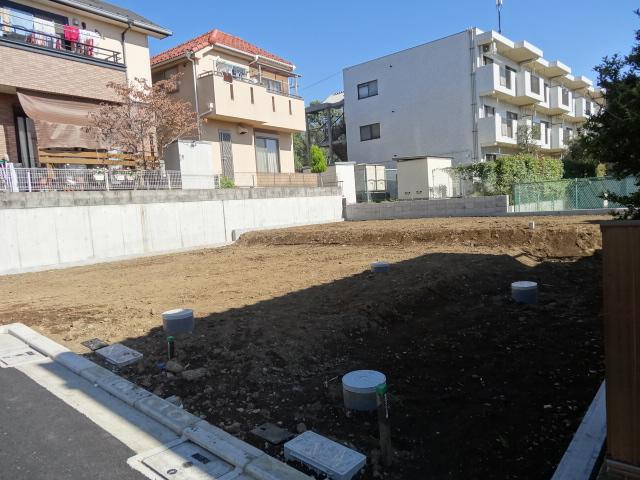 Local appearance photo. Local (10 May 2013) Shooting