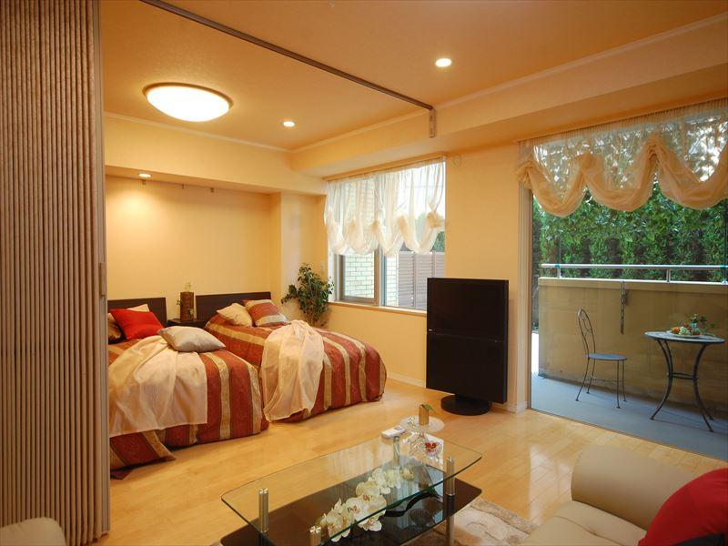 Living. Selling local