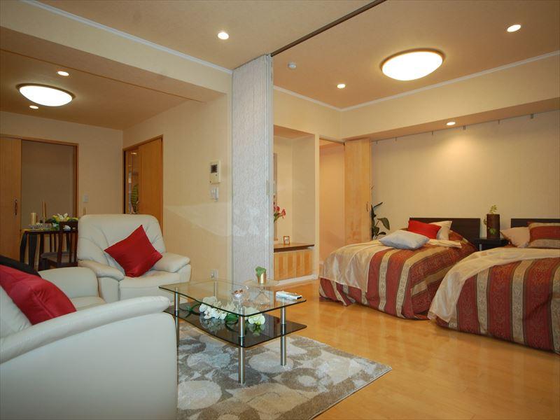 Living. Selling local