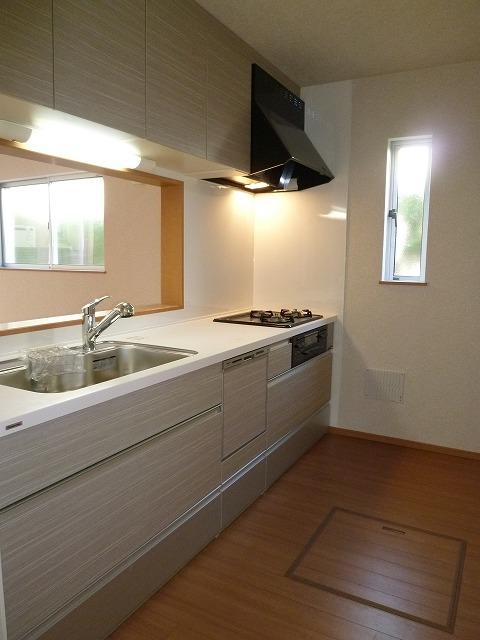 Kitchen. 6 Building: Kitchen (2013 / 12 / 06 shooting)