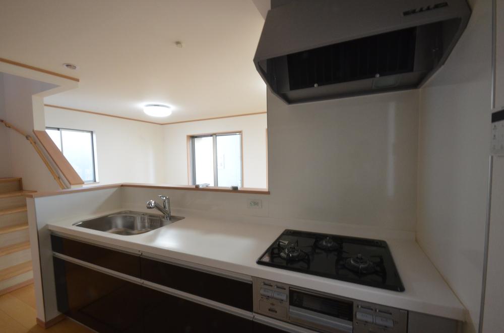 Kitchen. Indoor (11 May 2013) Shooting A Building