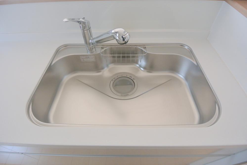 Kitchen. Selling local