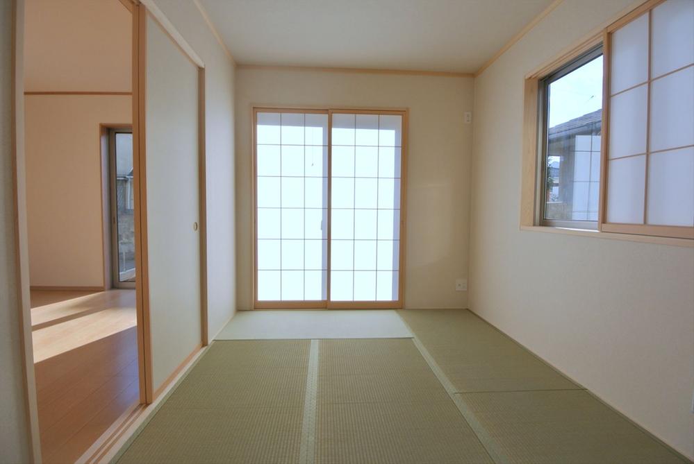 Non-living room. Selling local 1 Building