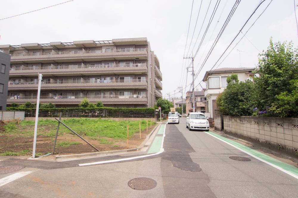 Local photos, including front road. Local (June 2013) Shooting