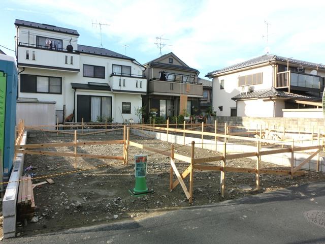 Local appearance photo. The site is shaping land, Because it faces the south road, Yang per good!