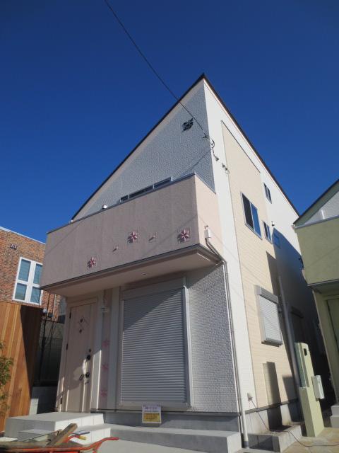 Local appearance photo. "Kitami" station a 10-minute walk! Spacious with car space 4LDK!