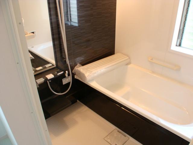 Same specifications photo (bathroom). Enforcement example photo