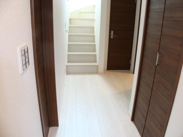 Entrance. Enforcement example photo