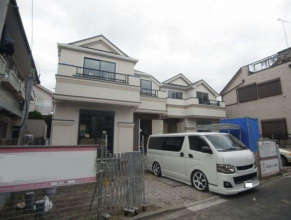 Local appearance photo