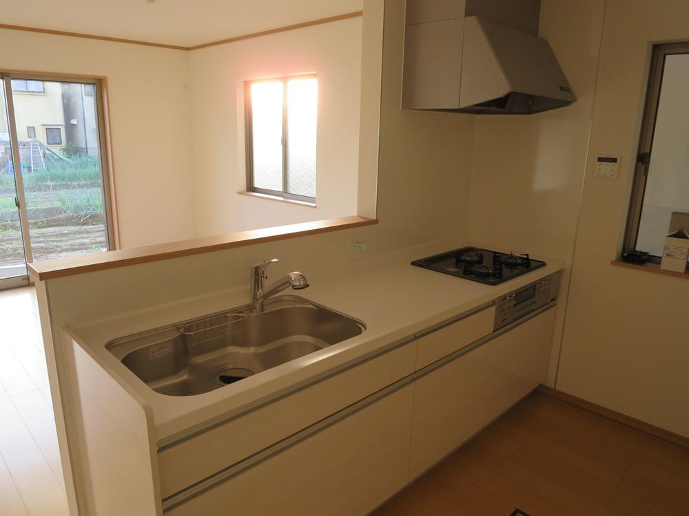 Kitchen. Indoor (10 May 2013) Shooting