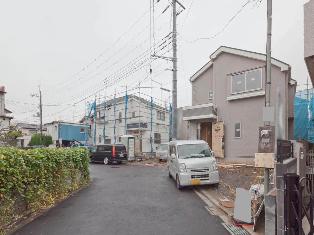 Local appearance photo. Local (10 May 2013) Shooting