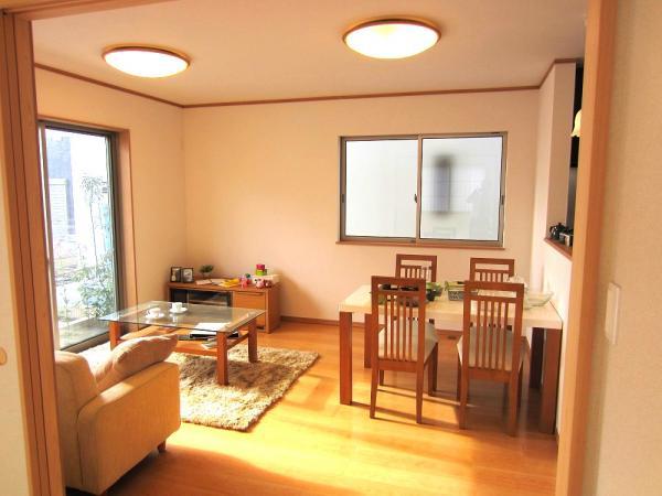 Living. Living same specifications