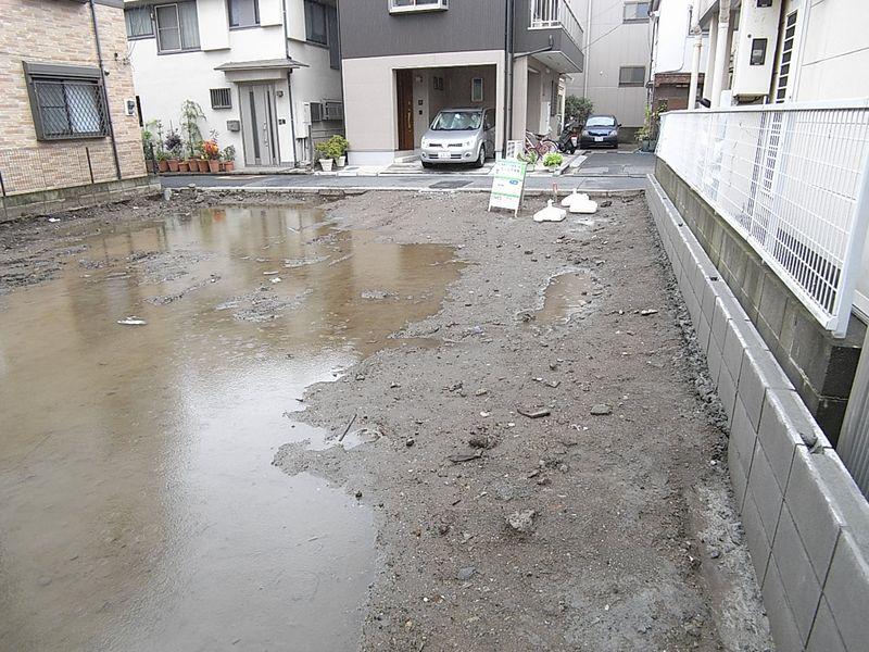 Local appearance photo. Exterior Photos 2013 September shooting, Construction is scheduled to land. 