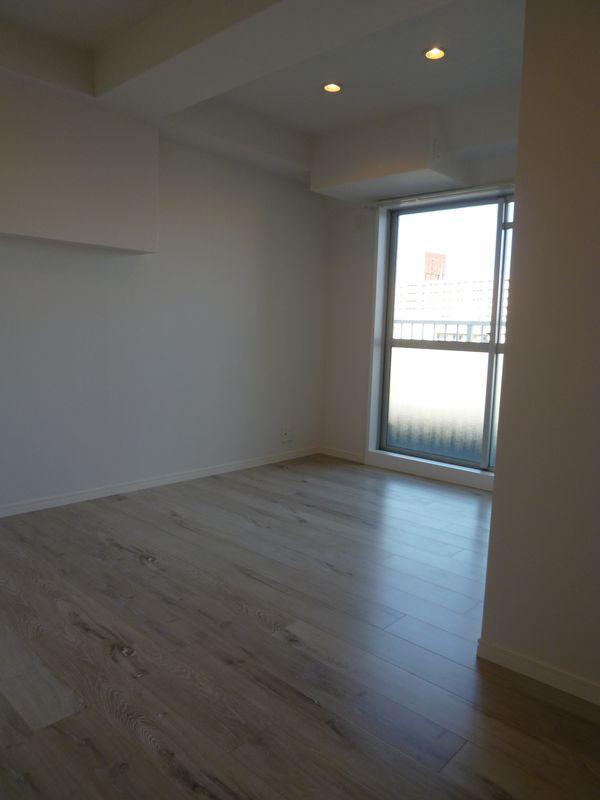 Non-living room. It is with a walk-in closet in the room of Western-style 5.1 Pledge can also be used as a small study.