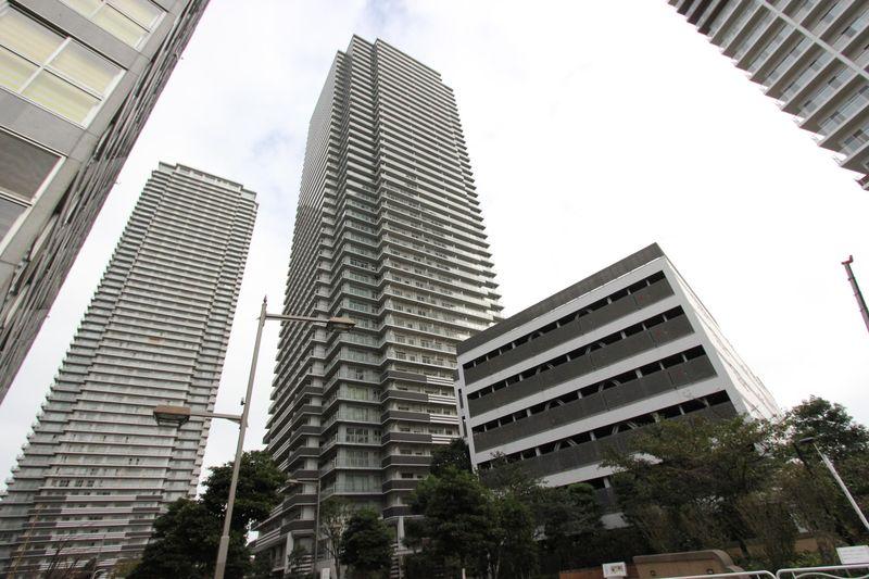 Local appearance photo. Exterior of 2013 the end of September shooting