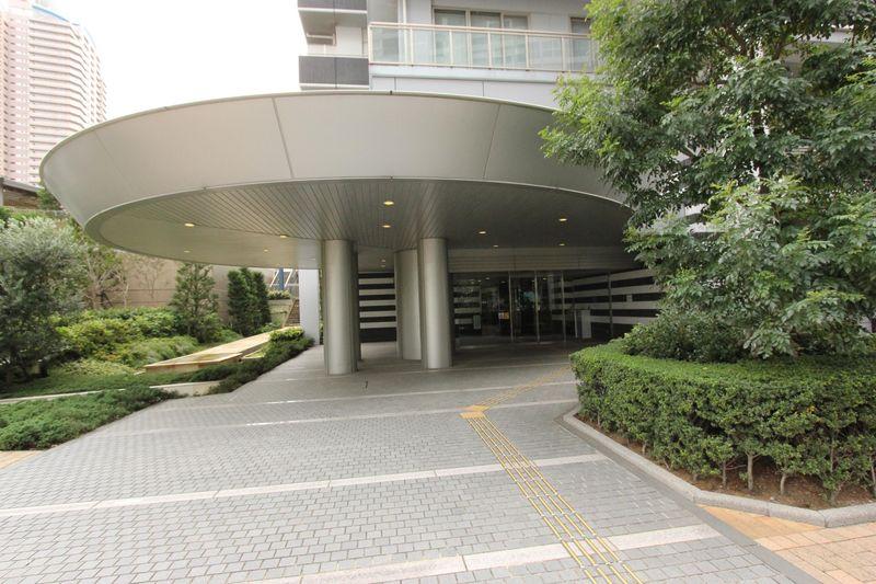 Other local. Entrance