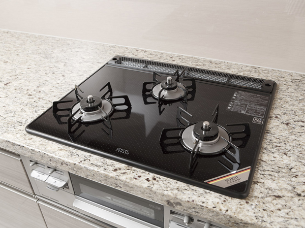 Kitchen.  [Glass top stove] Caring resistant to shock has adopted a simple glass-top. It looks beautiful, It will produce the elegant kitchen.