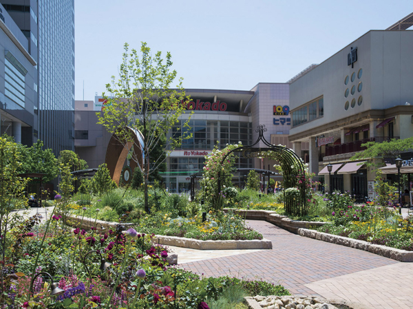 Surrounding environment. Shenzhen Gyazaria (about 330m ・ A 5-minute walk)