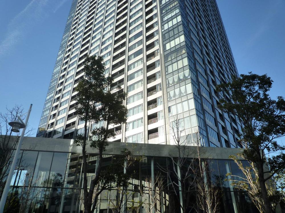 Local appearance photo. Local (12 May 2013) Shooting