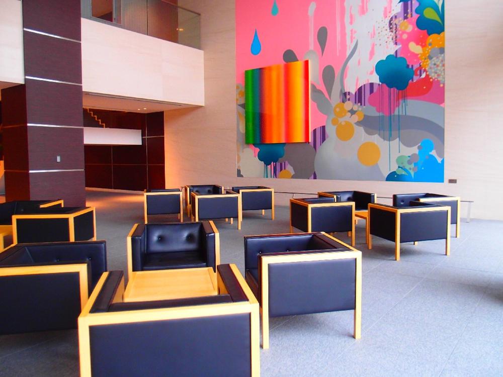 Entrance. Common areas