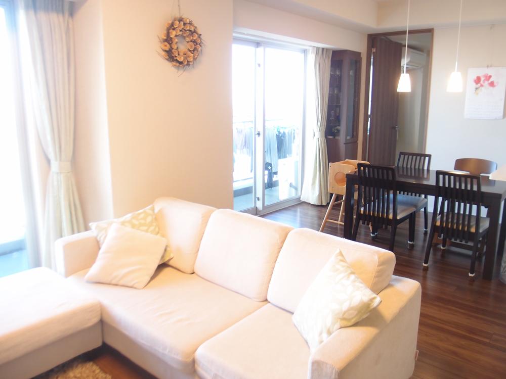 Living. ◆ Living-dining (15.0 tatami mats)