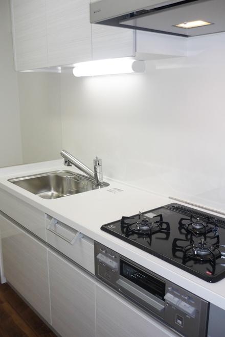 Kitchen. Also go up the arm of the dishes with a nice kitchen! ?